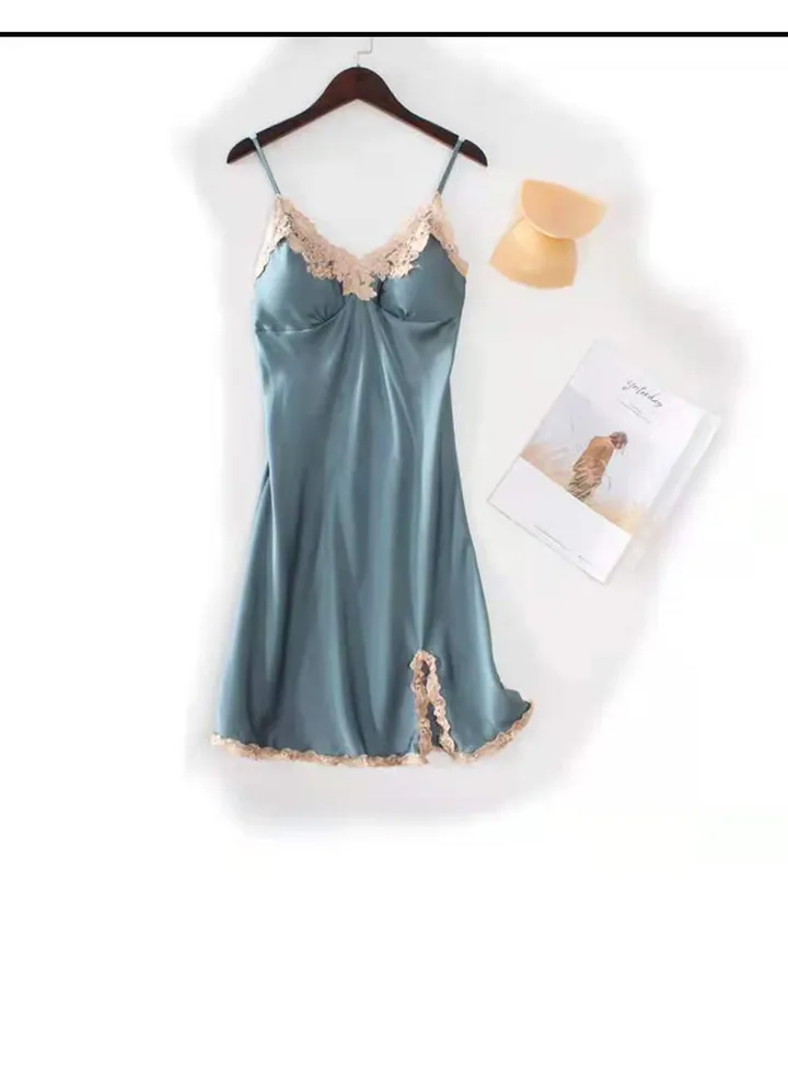 lace suspender bottoming skirt
