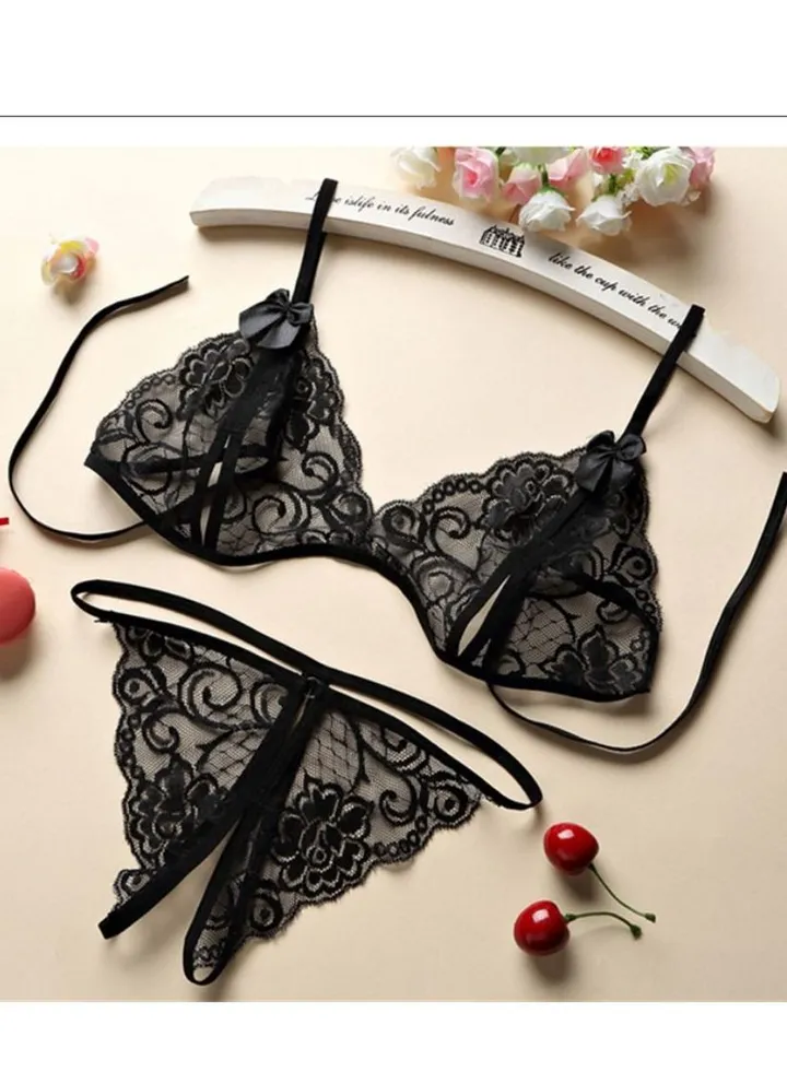 Three point lace underwear