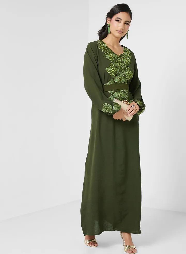 Embroidered Belted Jalabiya