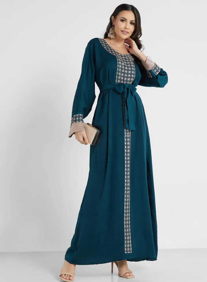 Embroidered Belted Jalabiya