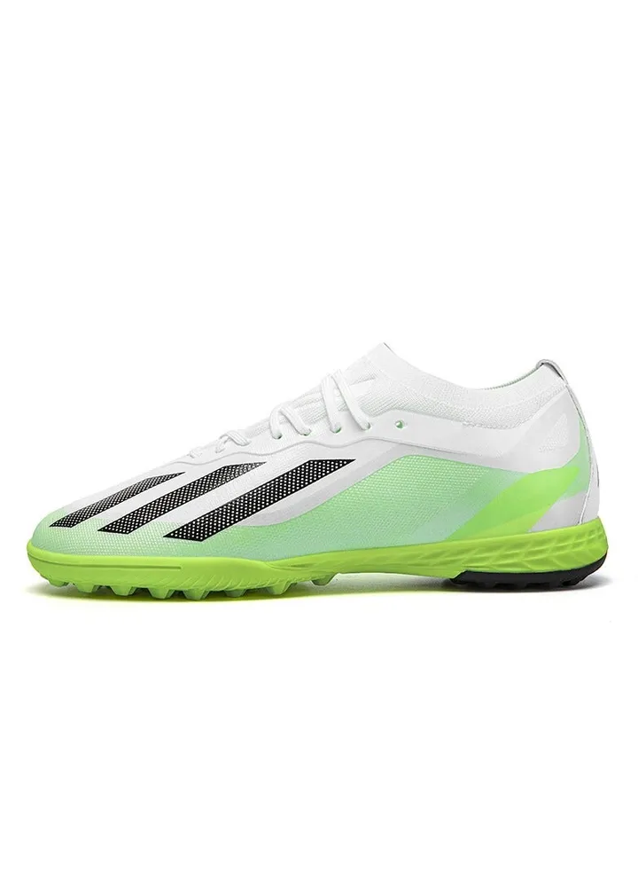 New Comfortable Football Shoes for Men And Women