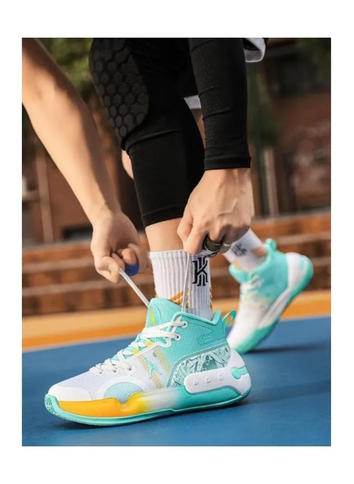 New Low Top Comfortable and Breathable Basketball Shoe