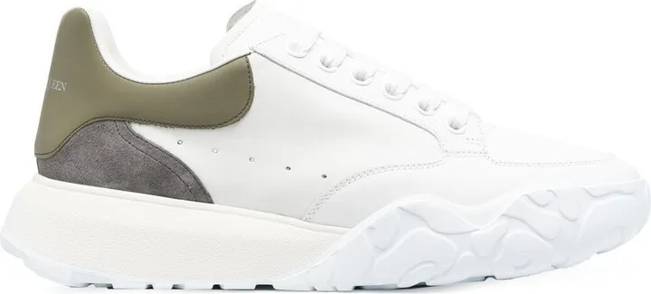 Court low-top sneakers