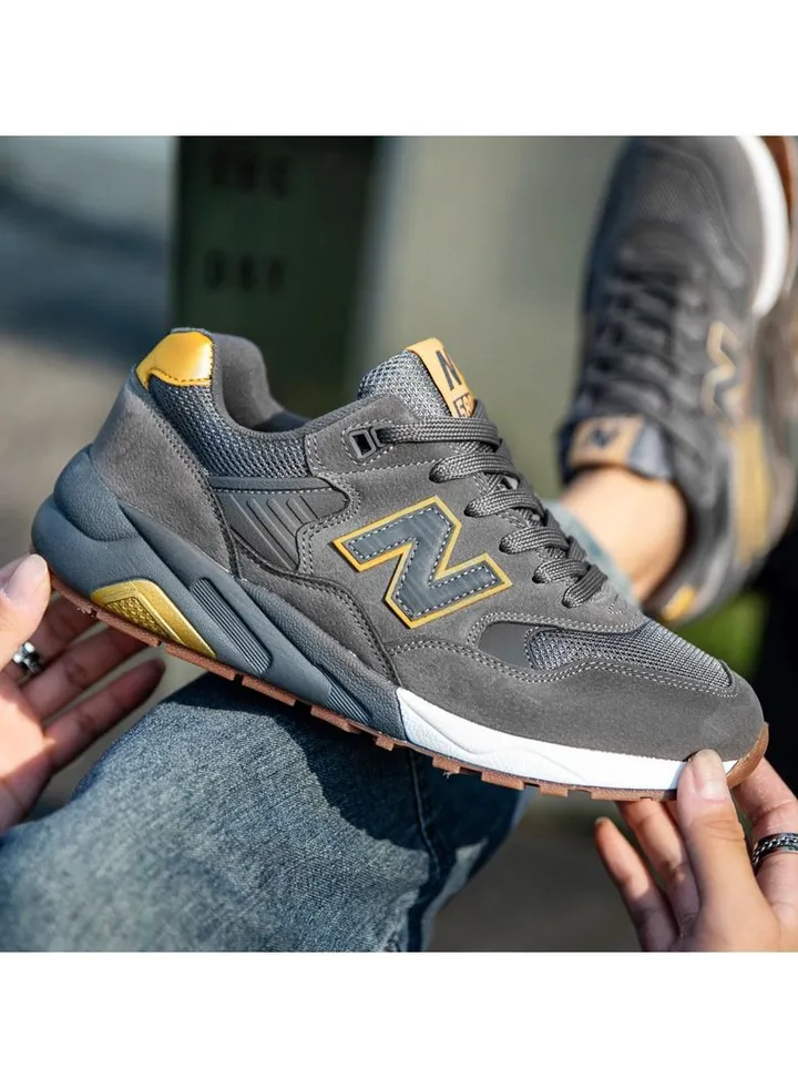 Unisex casual shoes