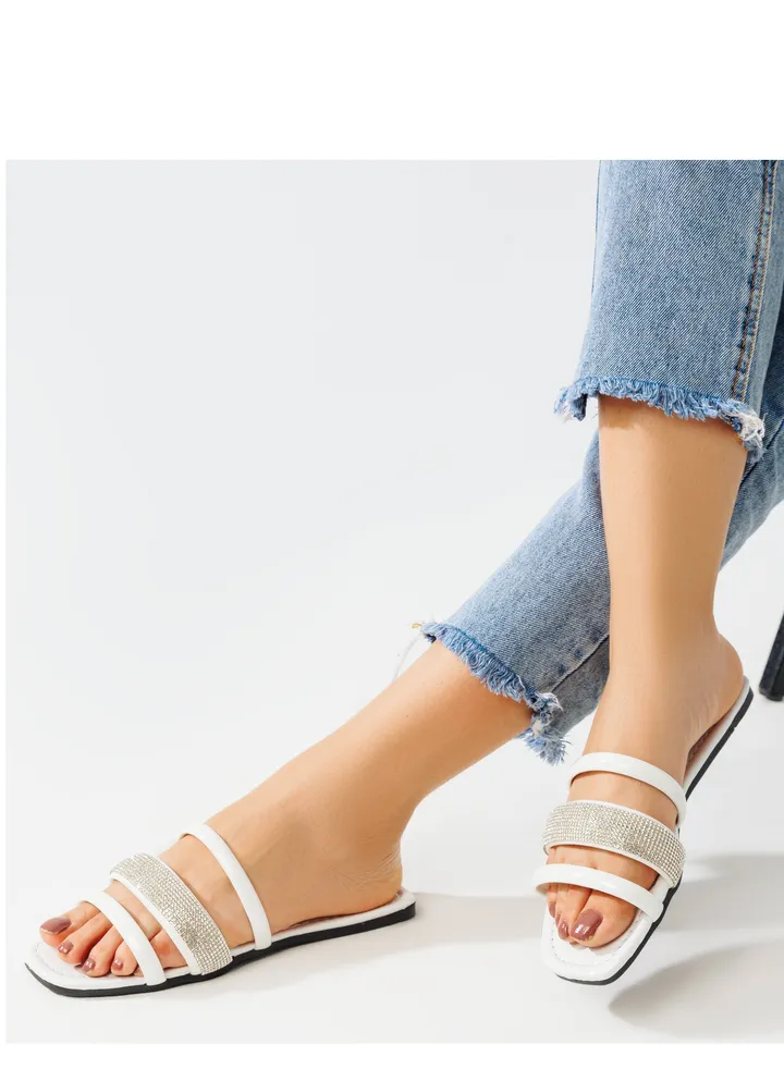 Elegant Leather Flat Slipper With Straps - white