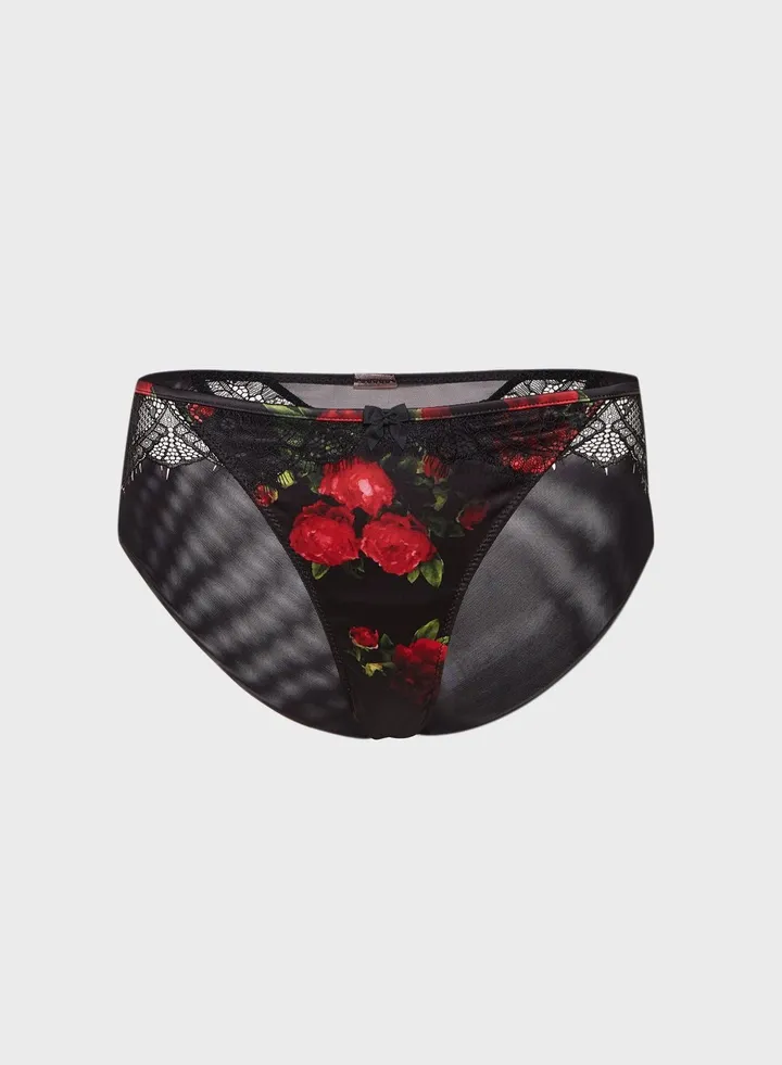 Carrie Brief