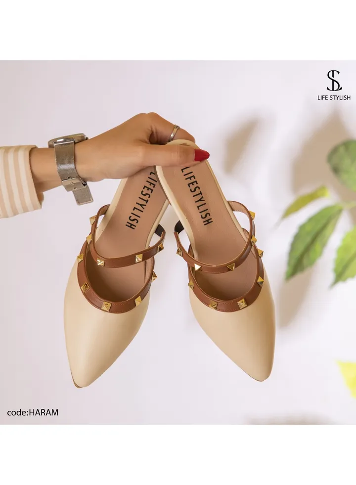 Leather Pointed Mules - Beige