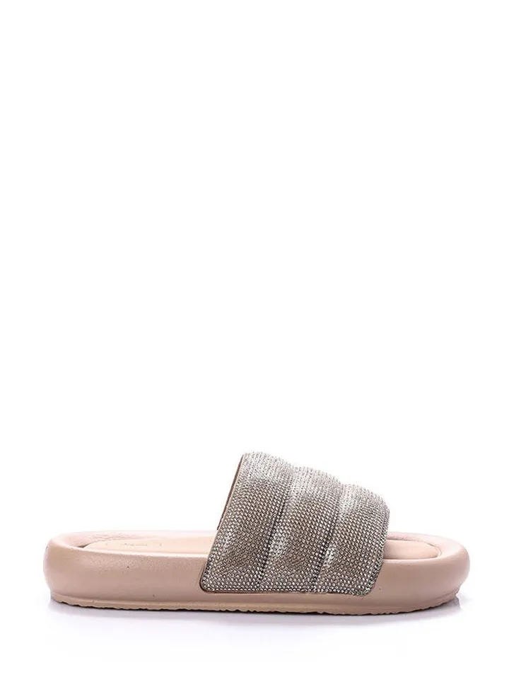 Fashionable Slides