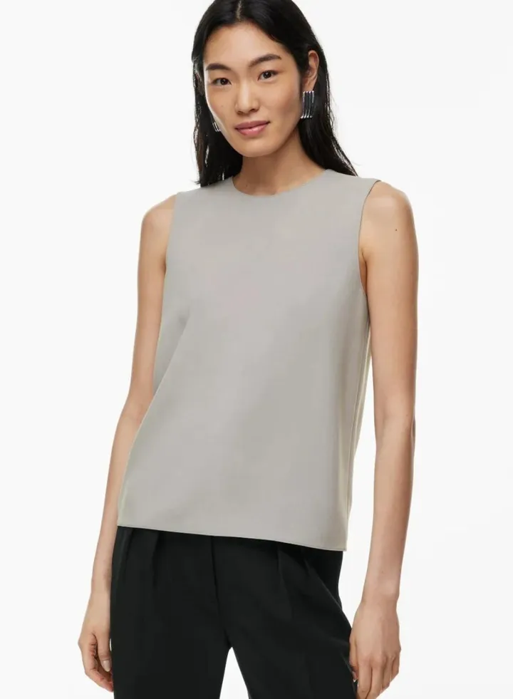 Ferro Grey Top
