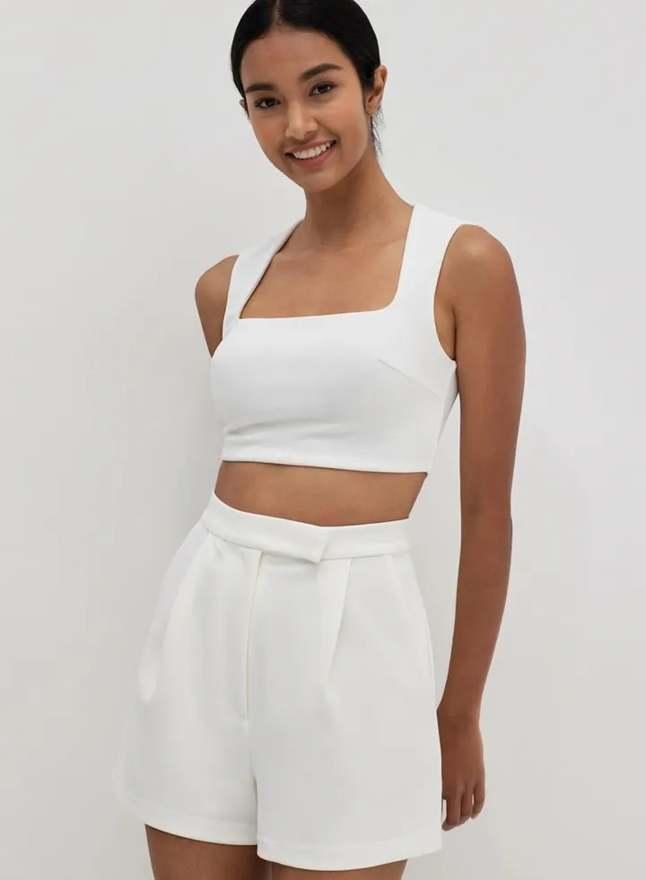 Jakarta White Top