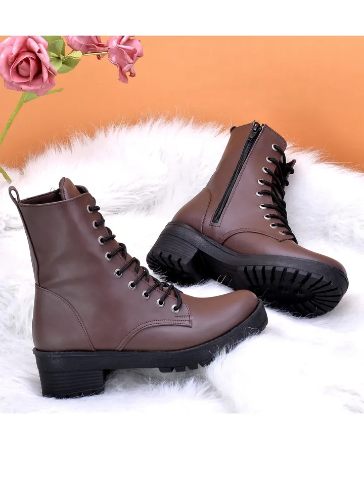 Stylish zippered leather half boot-brown
