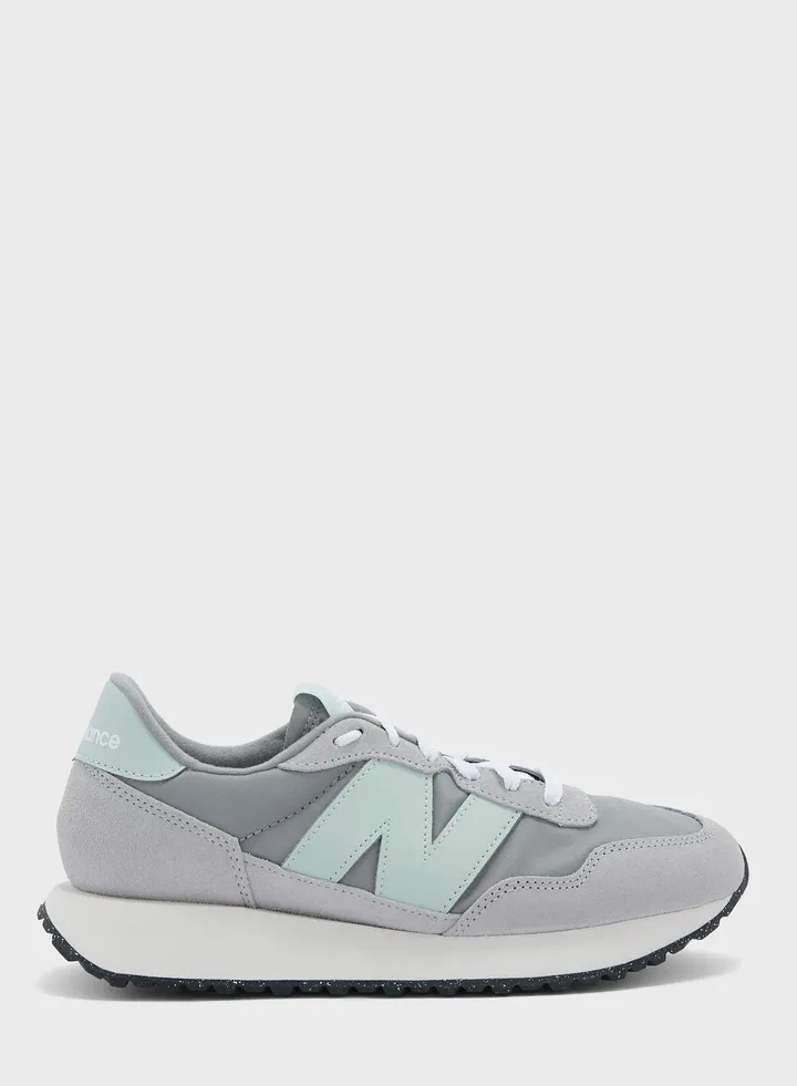 237 Sneakers