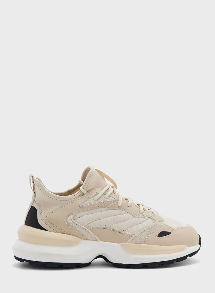 Saga Low-Top Sneakers