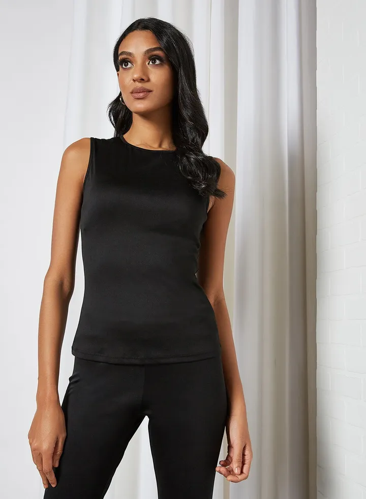 Modest Basic Slip Black
