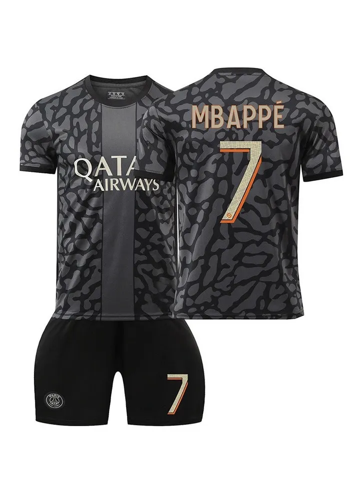New Breathable And Sweat Wicking Football Jersey