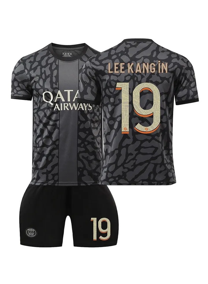 New Breathable And Sweat Wicking Football Jersey