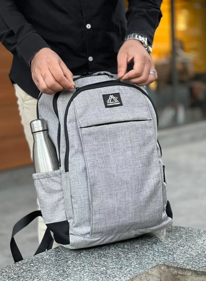 Fashionpyramid power backpack gray