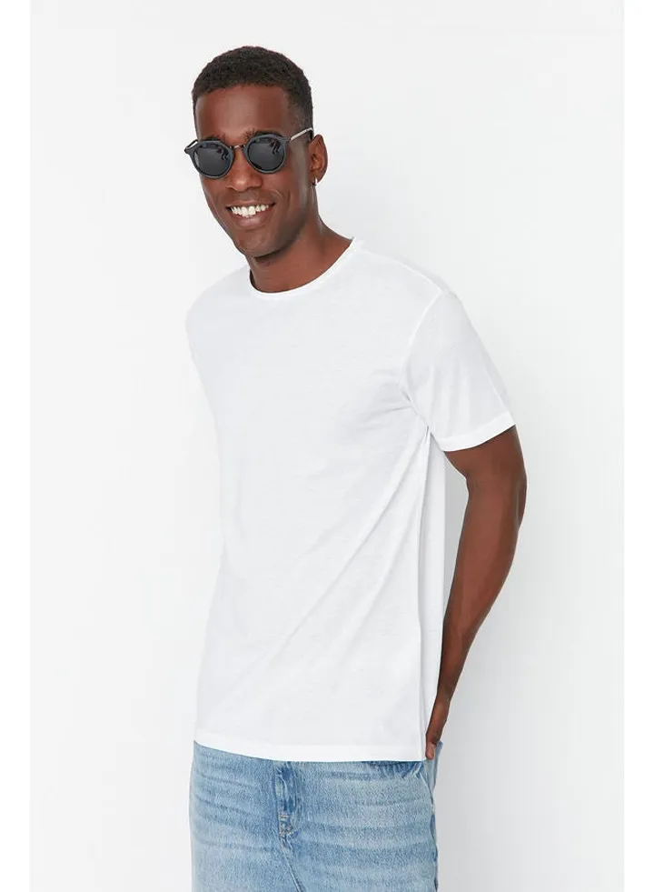 Man T-Shirt White