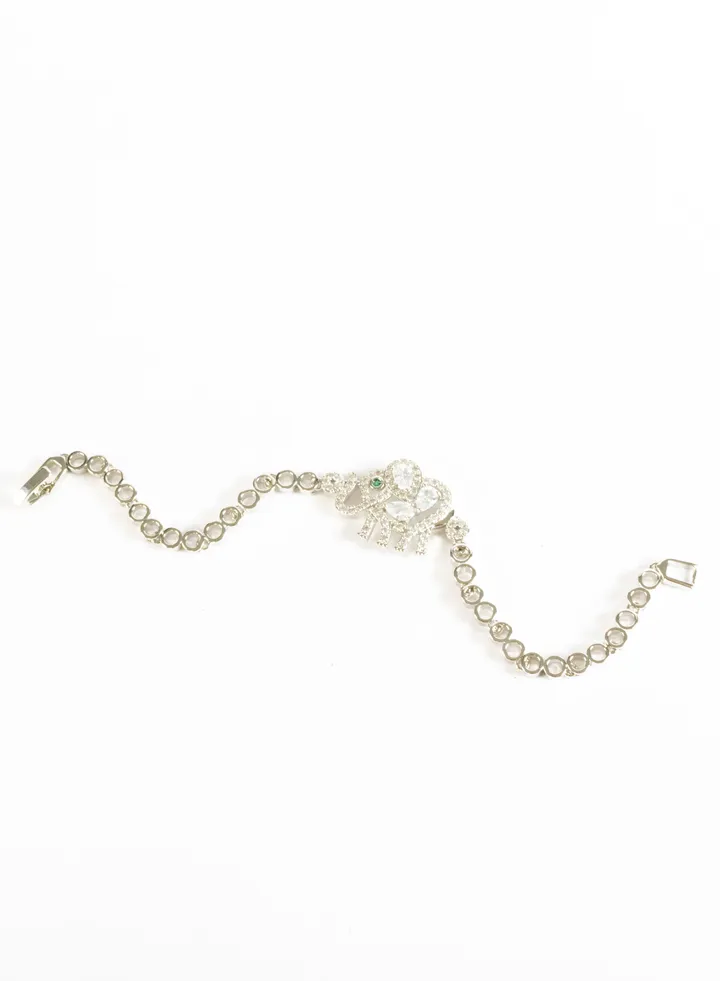 Chinese Gold Bracelet White with a Zirconic Elephant Pendants