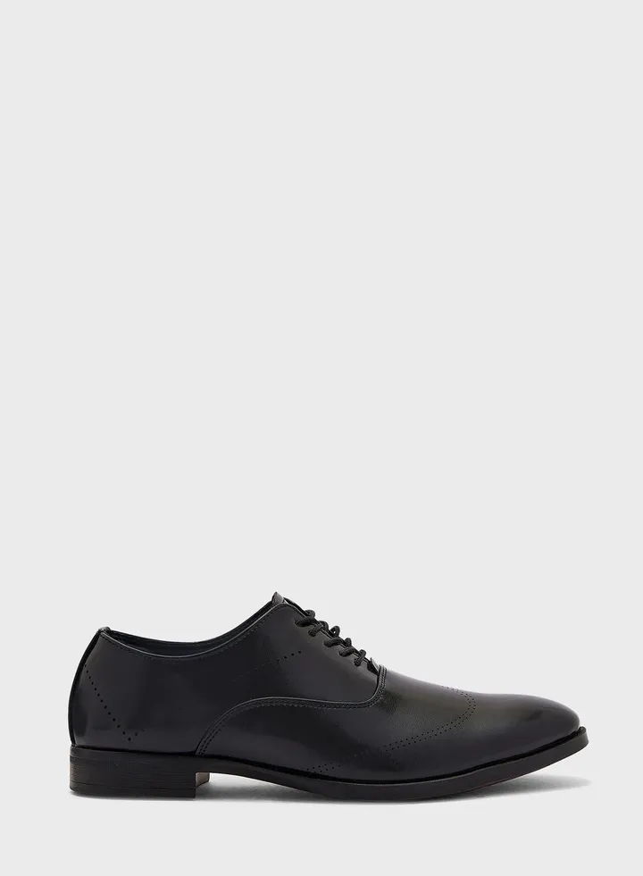 Classic Oxford Lace Ups