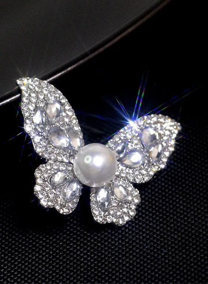 Butterfly Pearl Pins Brooches for Women, Shining Diamond Brooch Pins for Fashion Jewelry Clothing Accessories