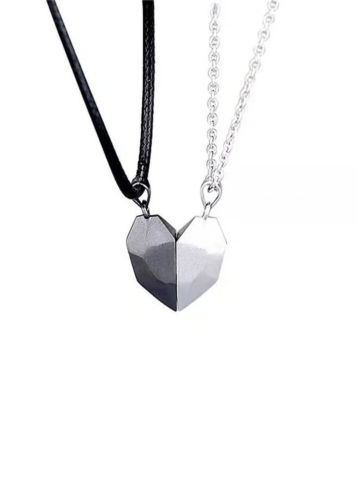 2 Pcs Magnetic Couple Necklace Heart Shaped