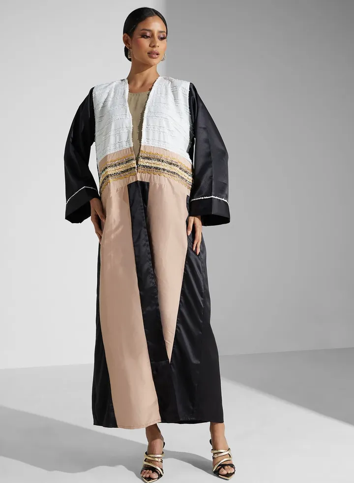 Color Block Detail Abaya With Sheila