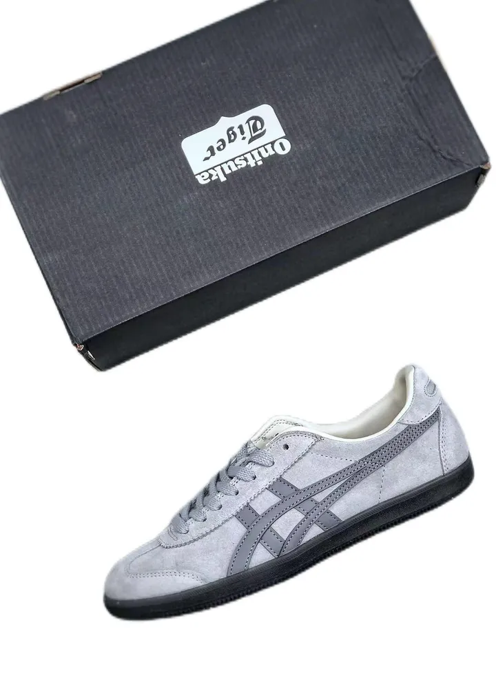 Unisex casual sneakers