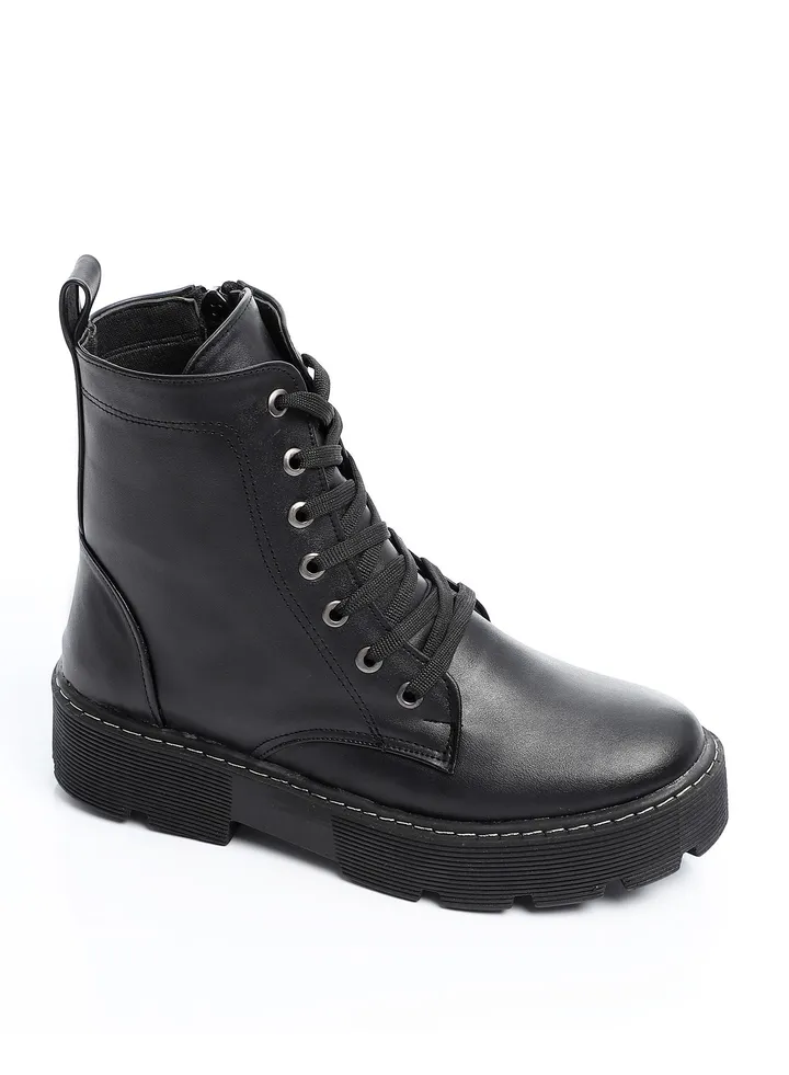 Flat Double Closure Black Leather Ankle Boot