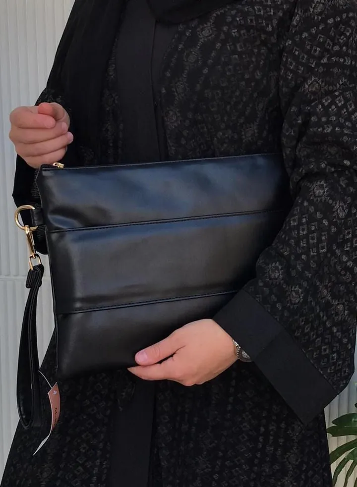 leather pouch bag