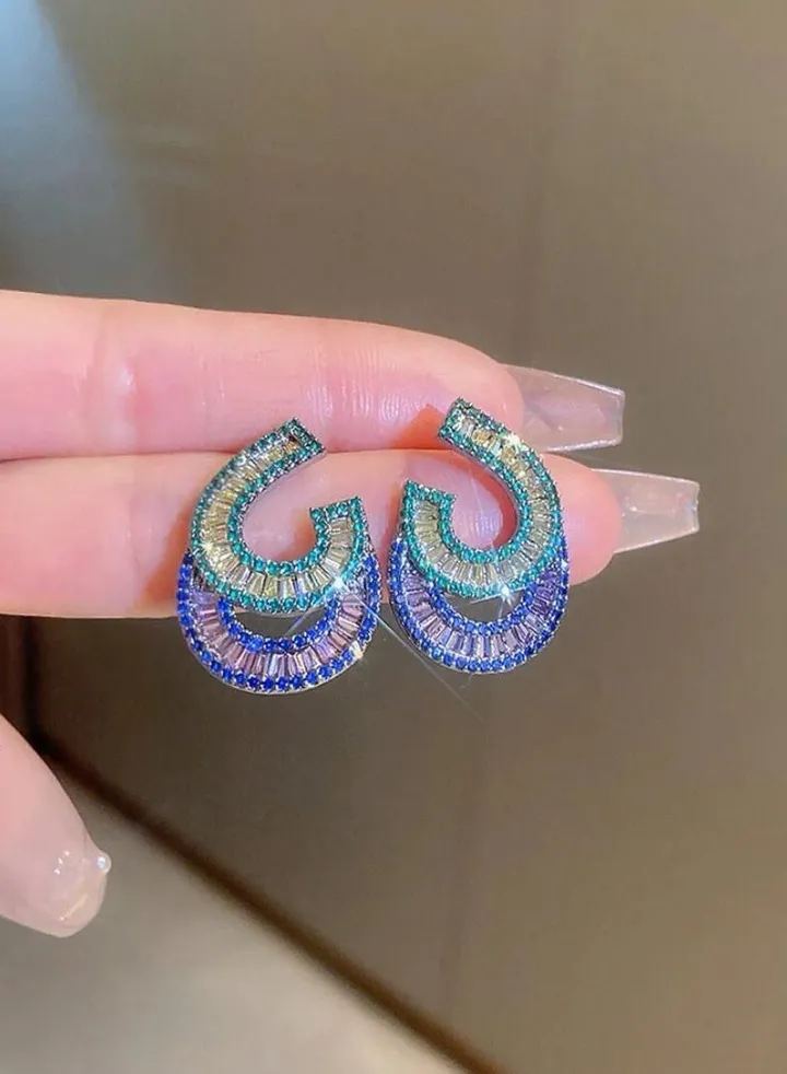 Elegant & Trendy Hoop Earrings For Women