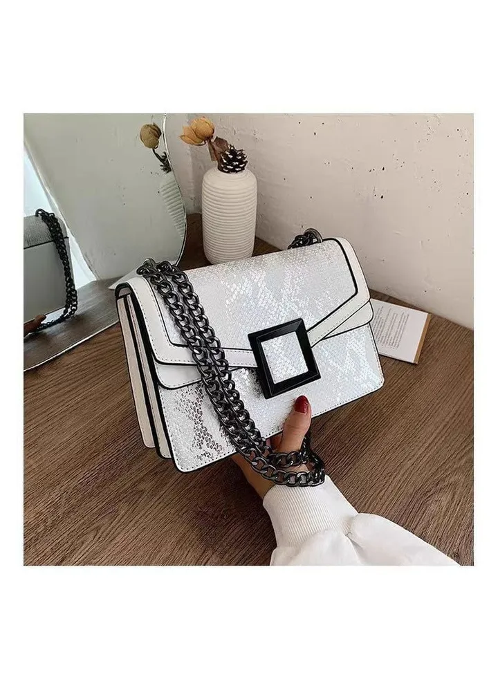 Classy white crossbody bag