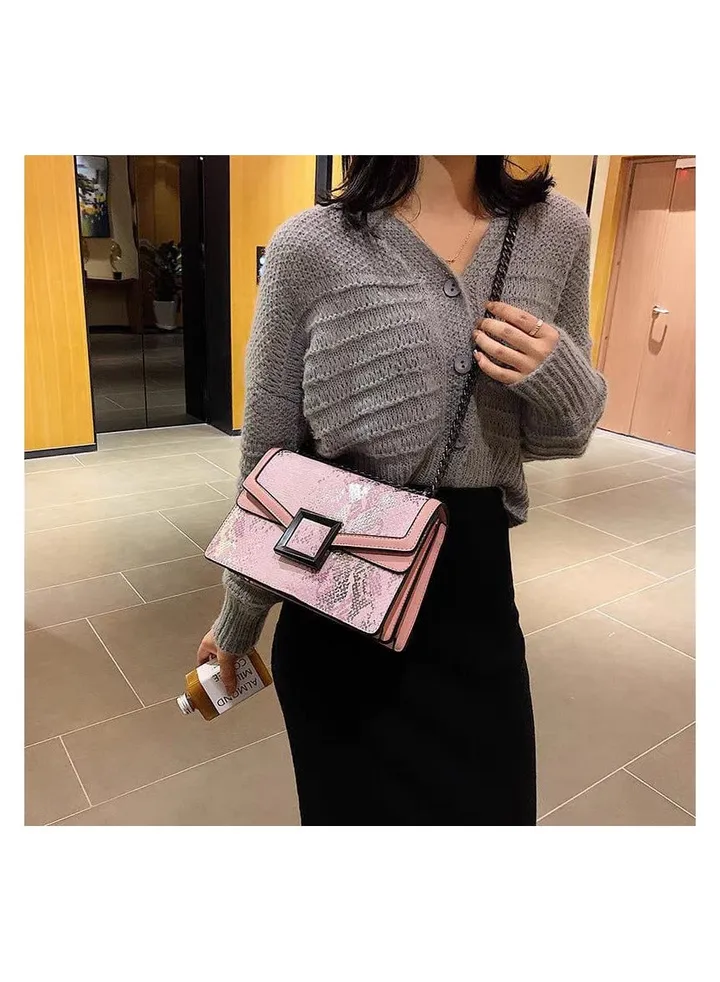 Elegant pink crossbody bag