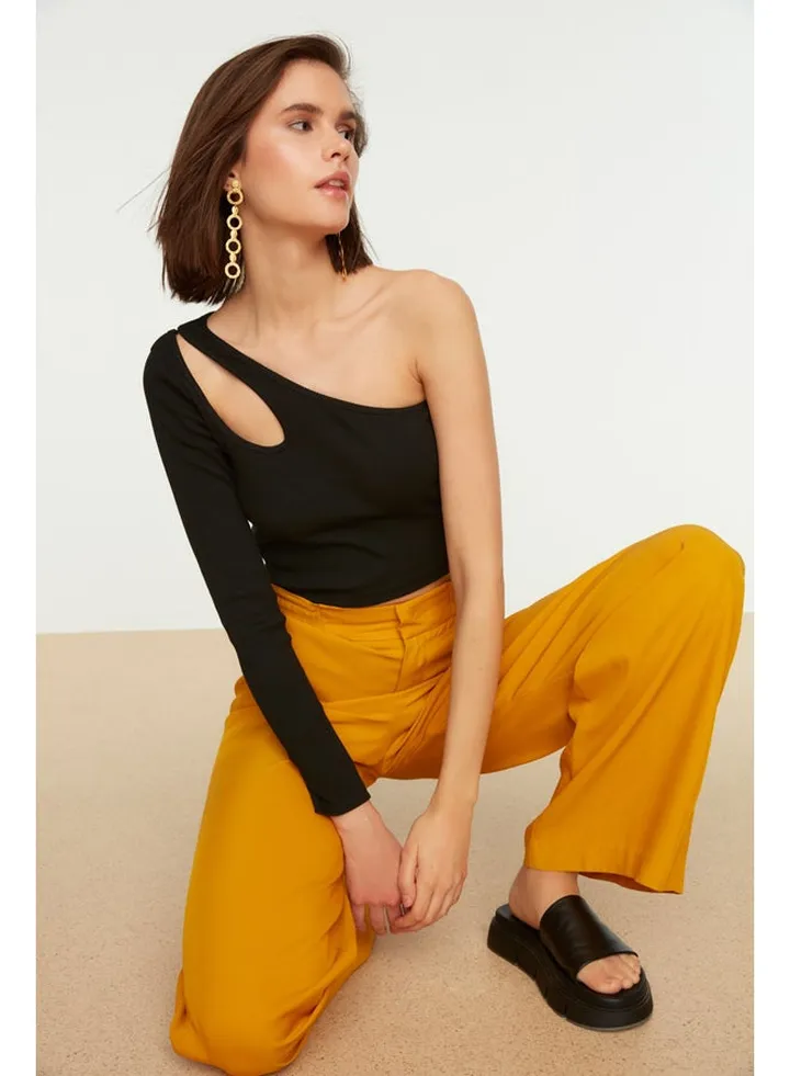 Blouse - Black - Slim fit