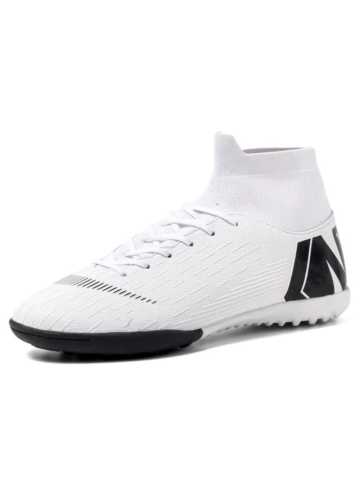 New High Top Comfortable and Breathable Football Shoe