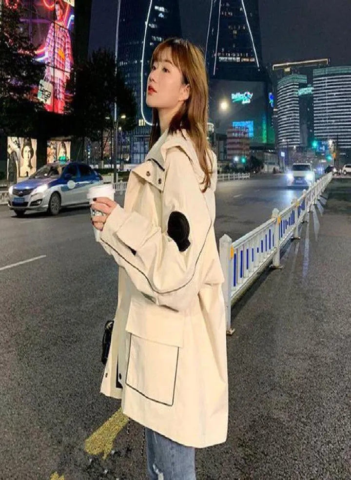 Streetwear Letters Prints Thin Windbreaker Casual Plus Size Loose Short Coat Harajuku Style Hooded Big Pocket Jacket