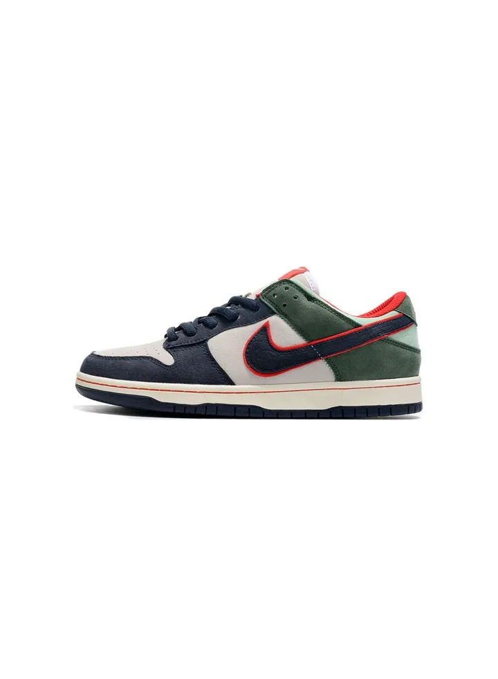 Nike casual shoes for men and women wear.