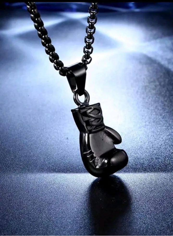Elegant Fashionable Necklace For Men