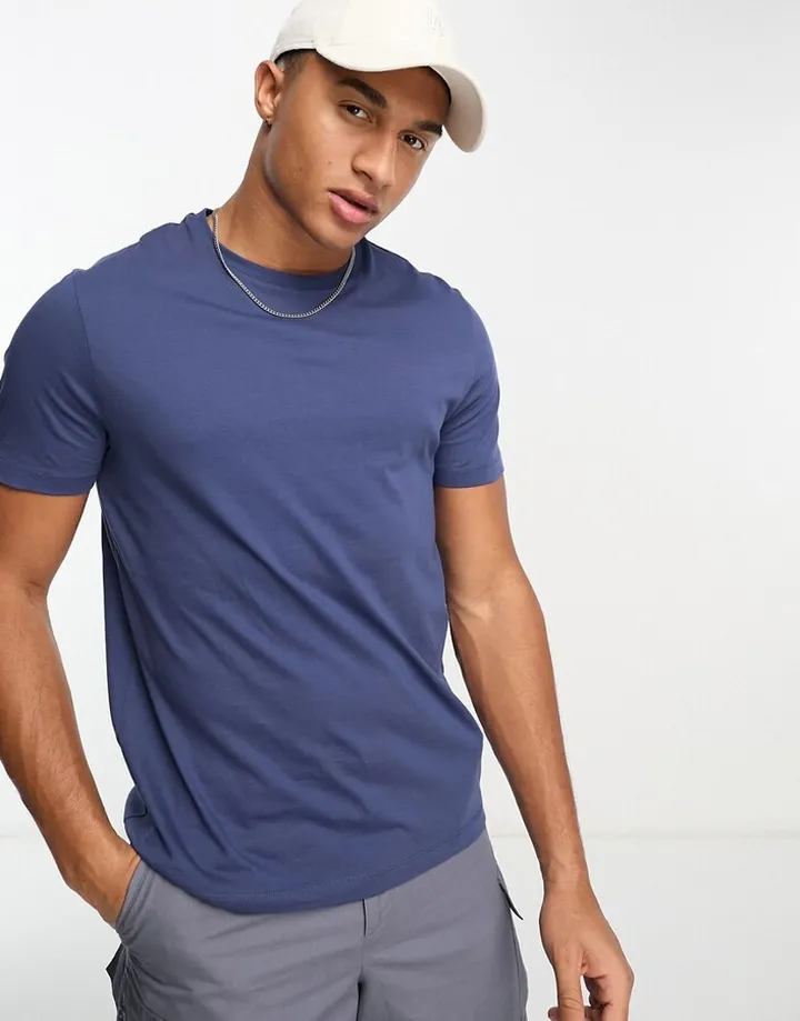 ASOS DESIGN t-shirt with crew neck in purple