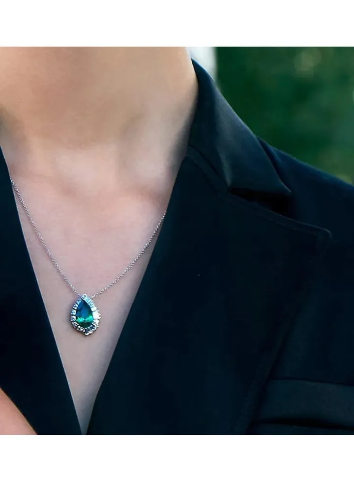 Emerald And Baguette Stones Necklace