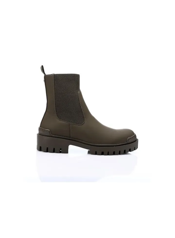 Women's fashionable mono colored half boots