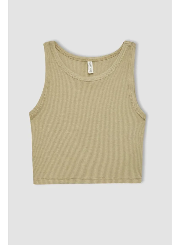 Girl Slim Fit Sleeveless Knitted Top