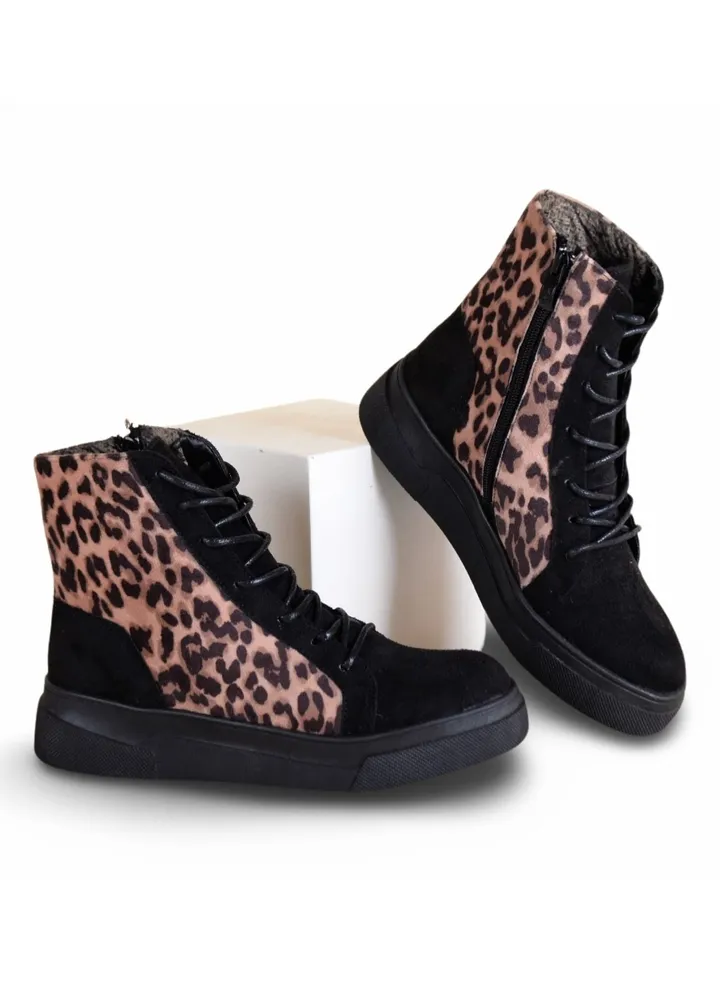 Elegant Suede Boots With Zippers-Black