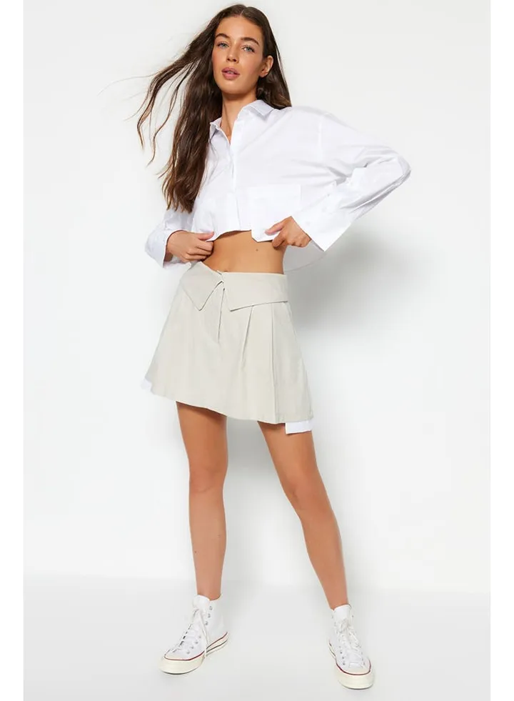 Beige Visible Pocket Bag Woven Shorts Skirt TWOSS23SR00324