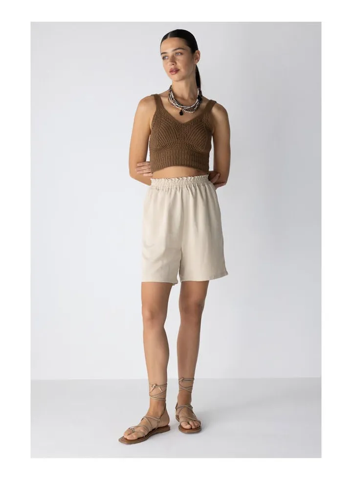 Woman Woven Short