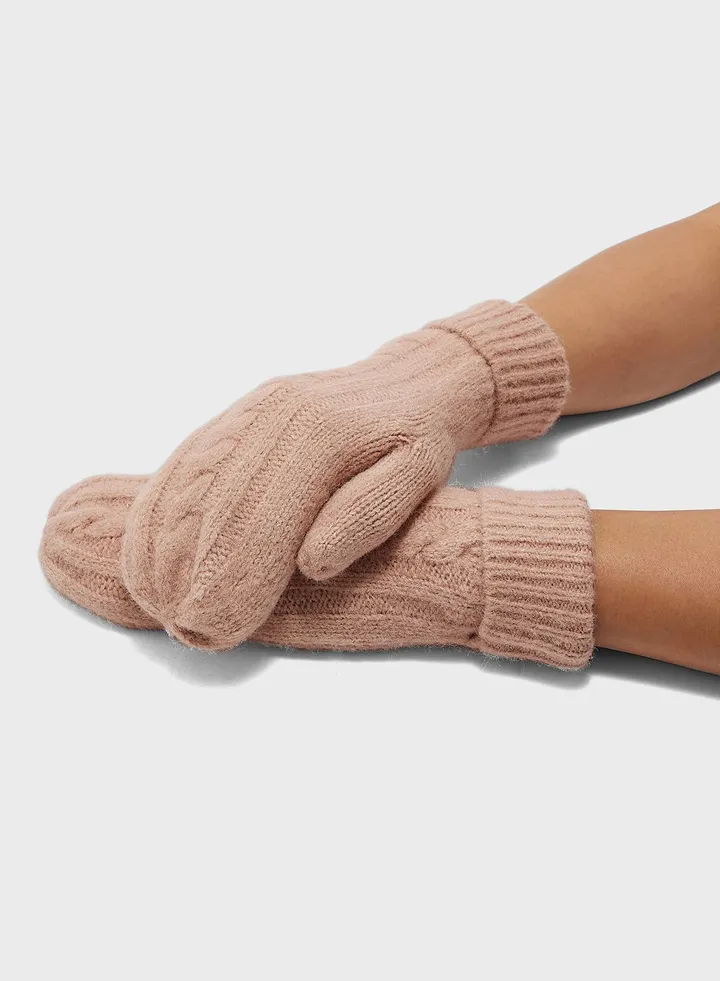 Onlanna Cable Knit Mittens