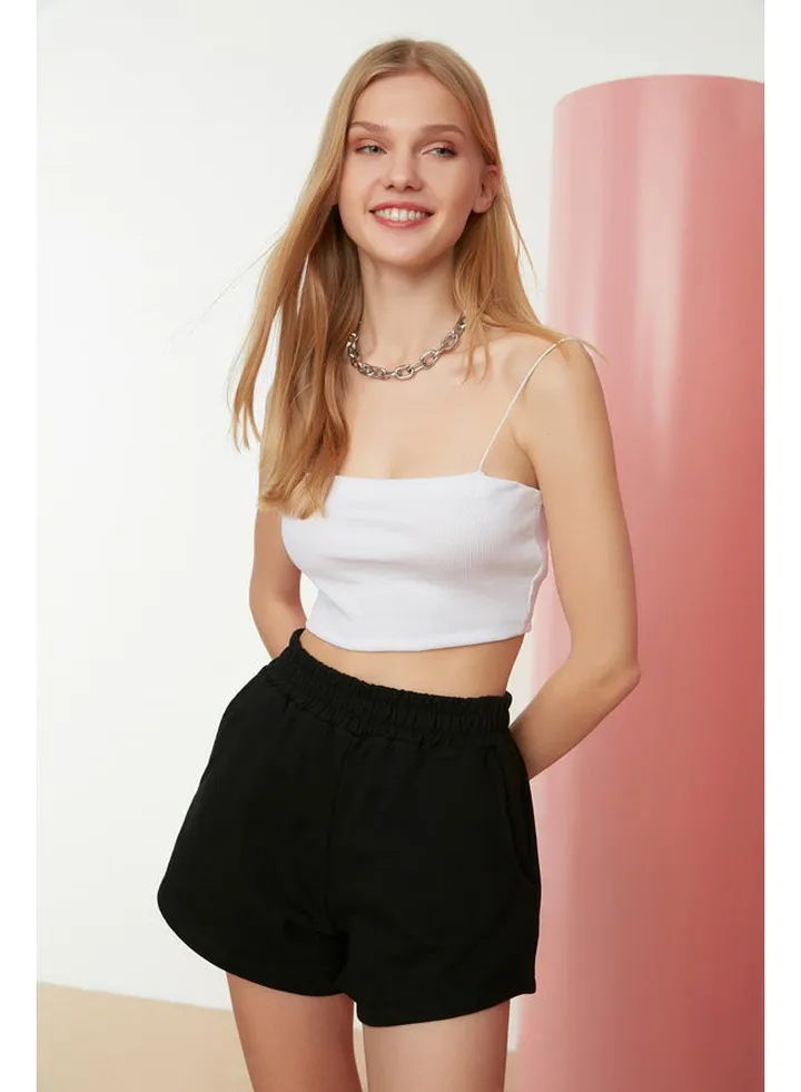 Black High Waist Knitted Shorts TWOSS21SR0086