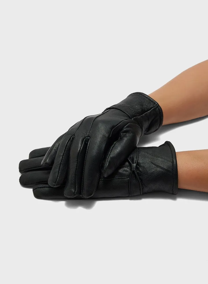 Genuine Leather Glove With Bow Detailing