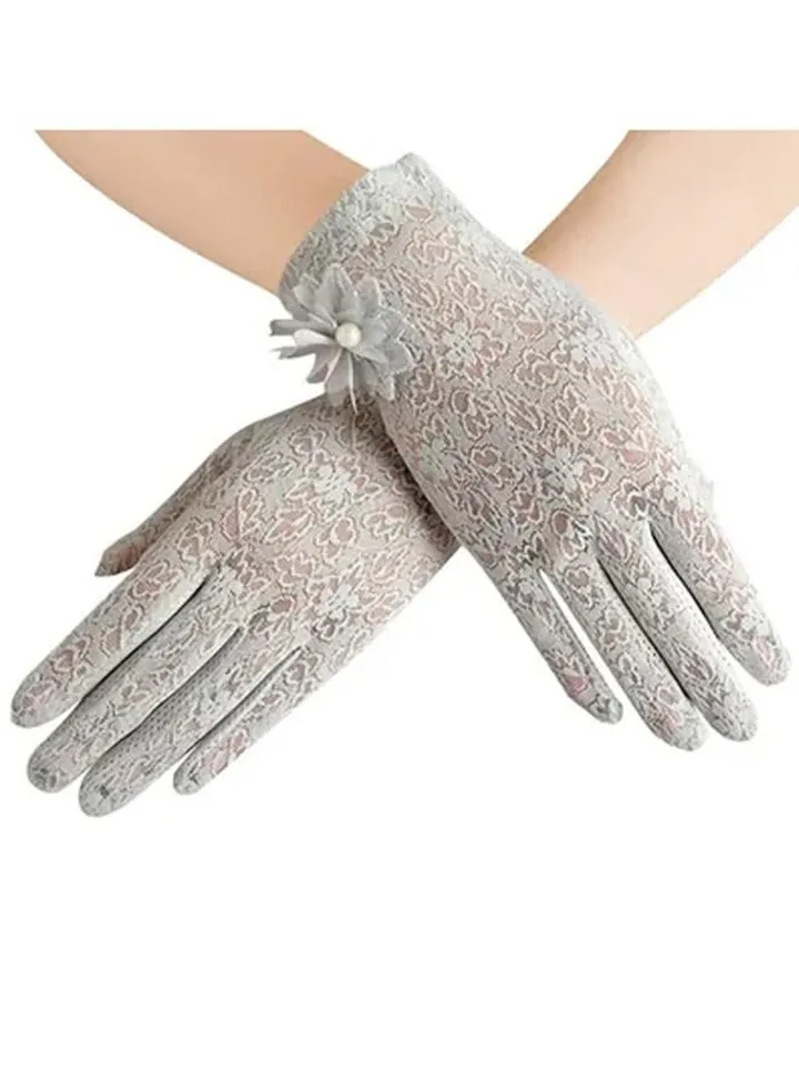 Pair Of Casual Embroidered Gloves