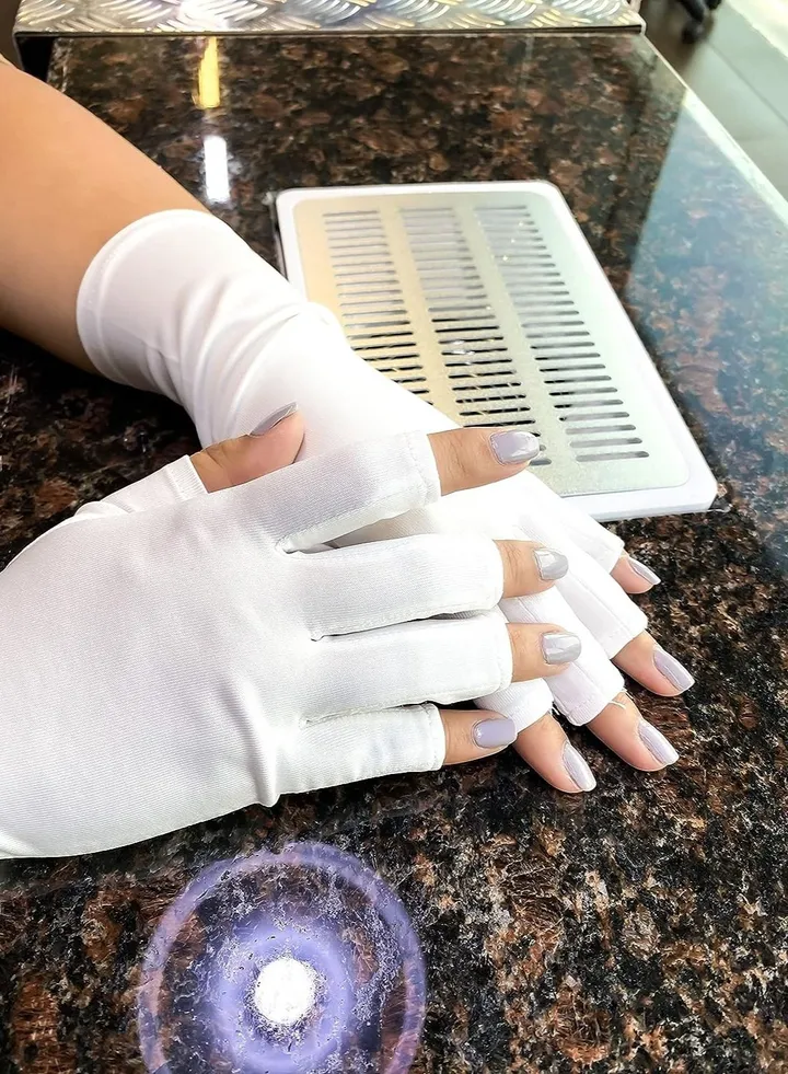 UV Resistant Gloves